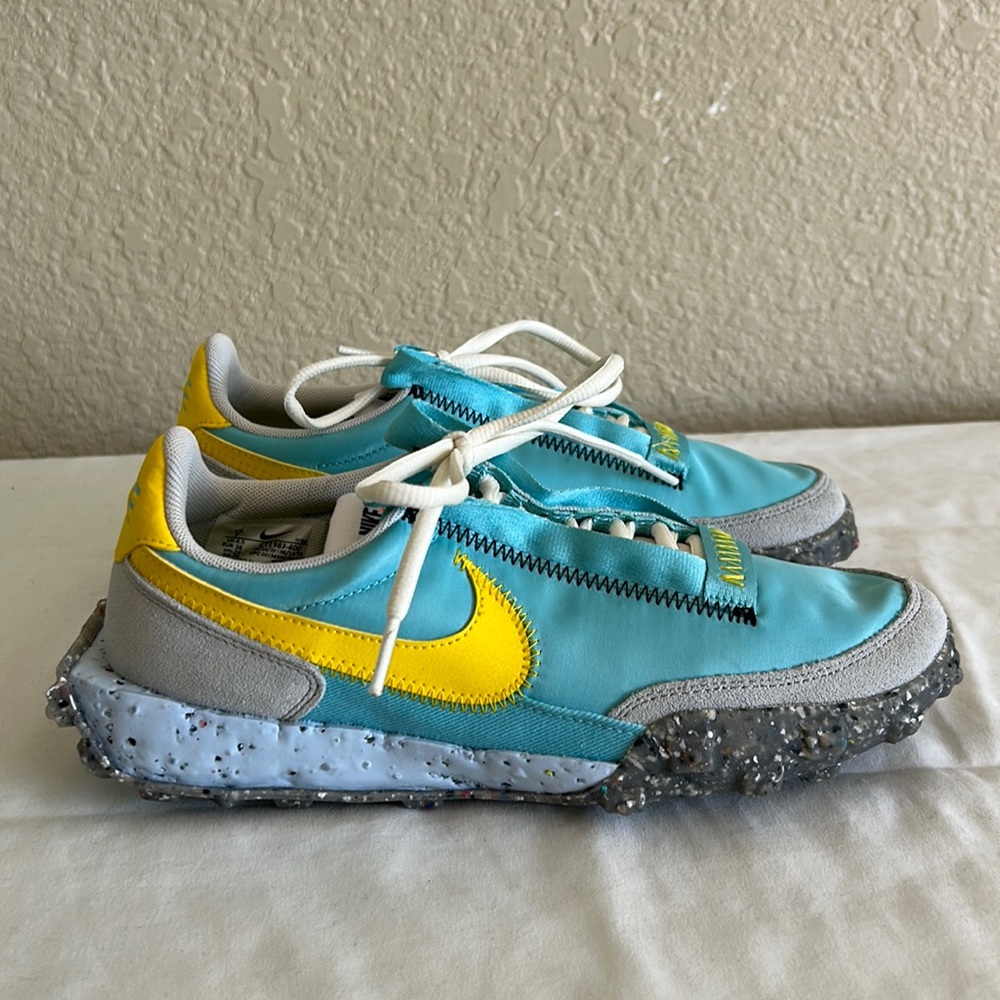 Nike Waffle Racer Crater ‘Bleached Aqua’ Sneakers